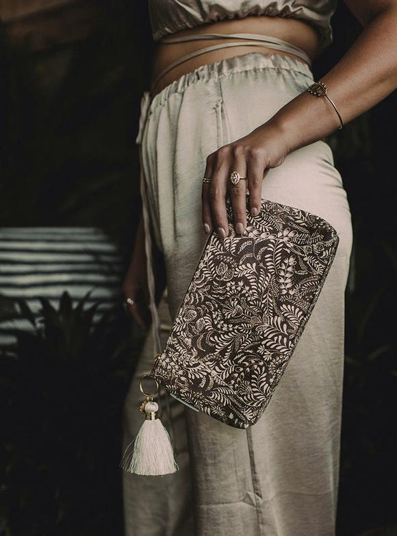 Living Woman Tassel Pouch